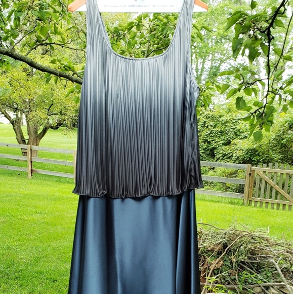 Mother of Bride formal dress - Picture 2 of 4